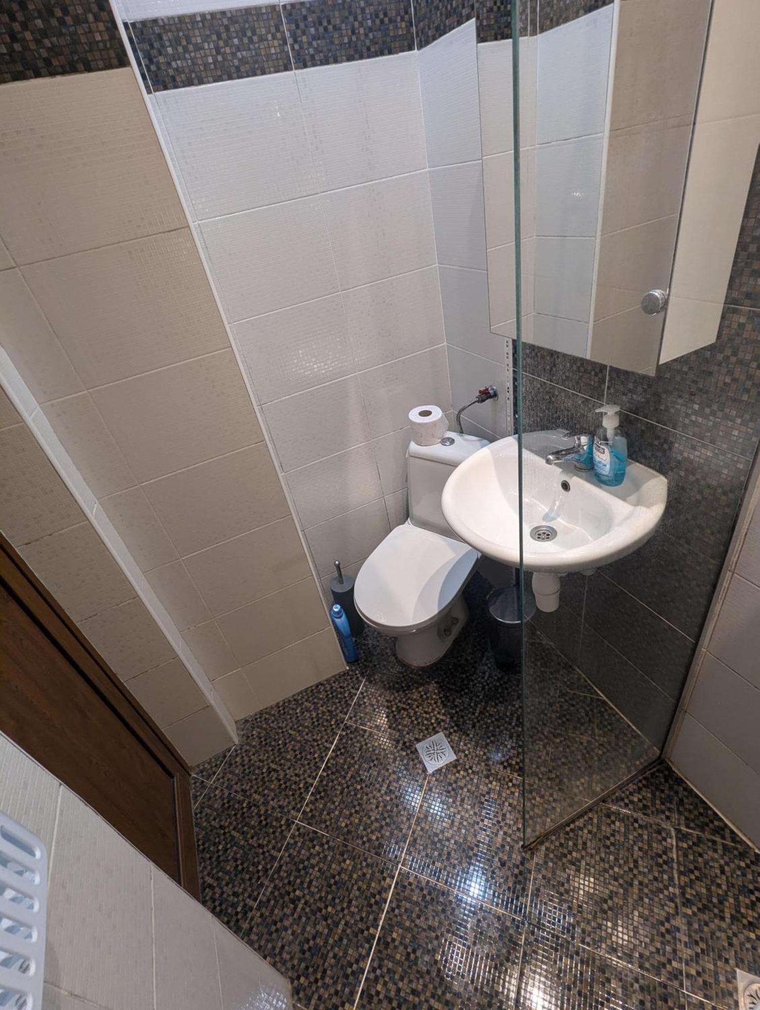 Sunny Cozy Flat In The Centre, Close To Beach, 4 Rooms, 105Sqm Varna Exterior photo